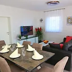 Apartman Luxury Penthouse Paola *