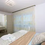 Luxury Penthouse Paola * Mandre