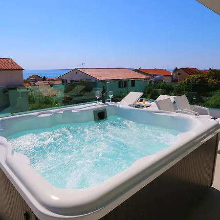 Luxury Penthouse Paola Apartment Mandre