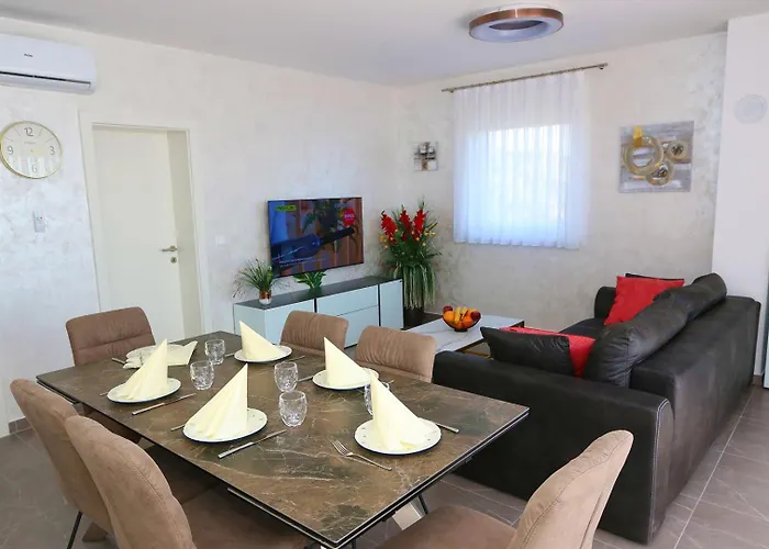 Apartament Luxury Penthouse Paola *