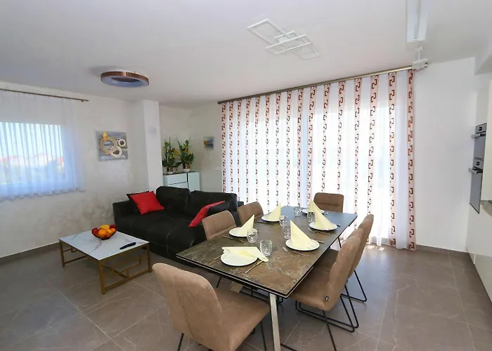 Apartment Luxury Penthouse Paola *