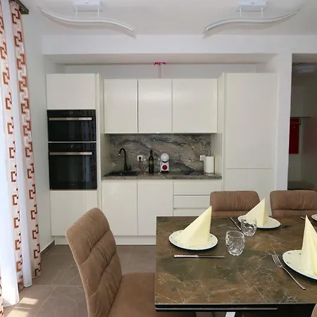 Luxury Penthouse Paola Апартаменты