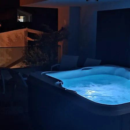 Апартаменты Luxury Penthouse Paola
