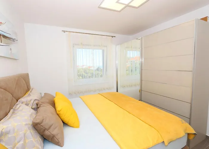 Luxury Penthouse Paola *