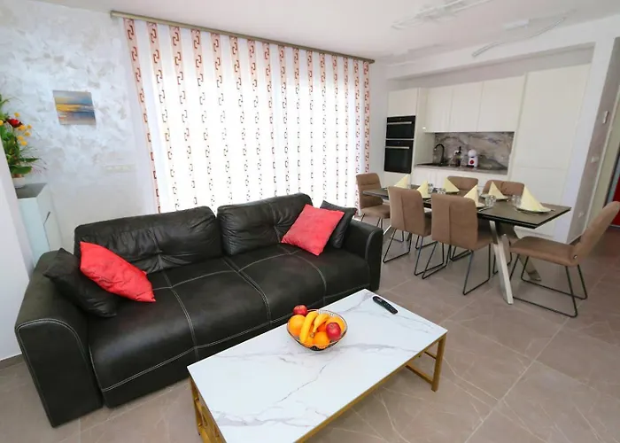 Апартаменты Luxury Penthouse Paola