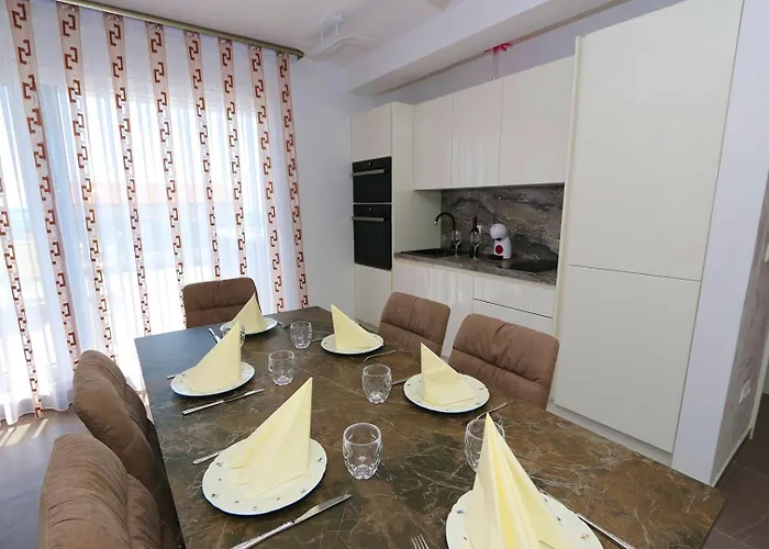 Luxury Penthouse Paola * Мандре