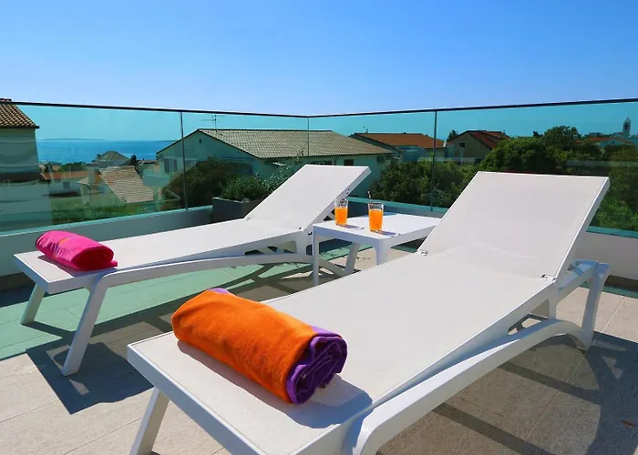 Luxury Penthouse Paola *