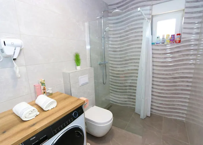 Luxury Penthouse Paola Apartment Mandre