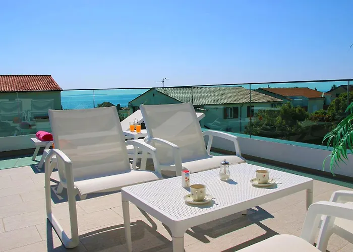 Luxury Penthouse Paola Мандре
